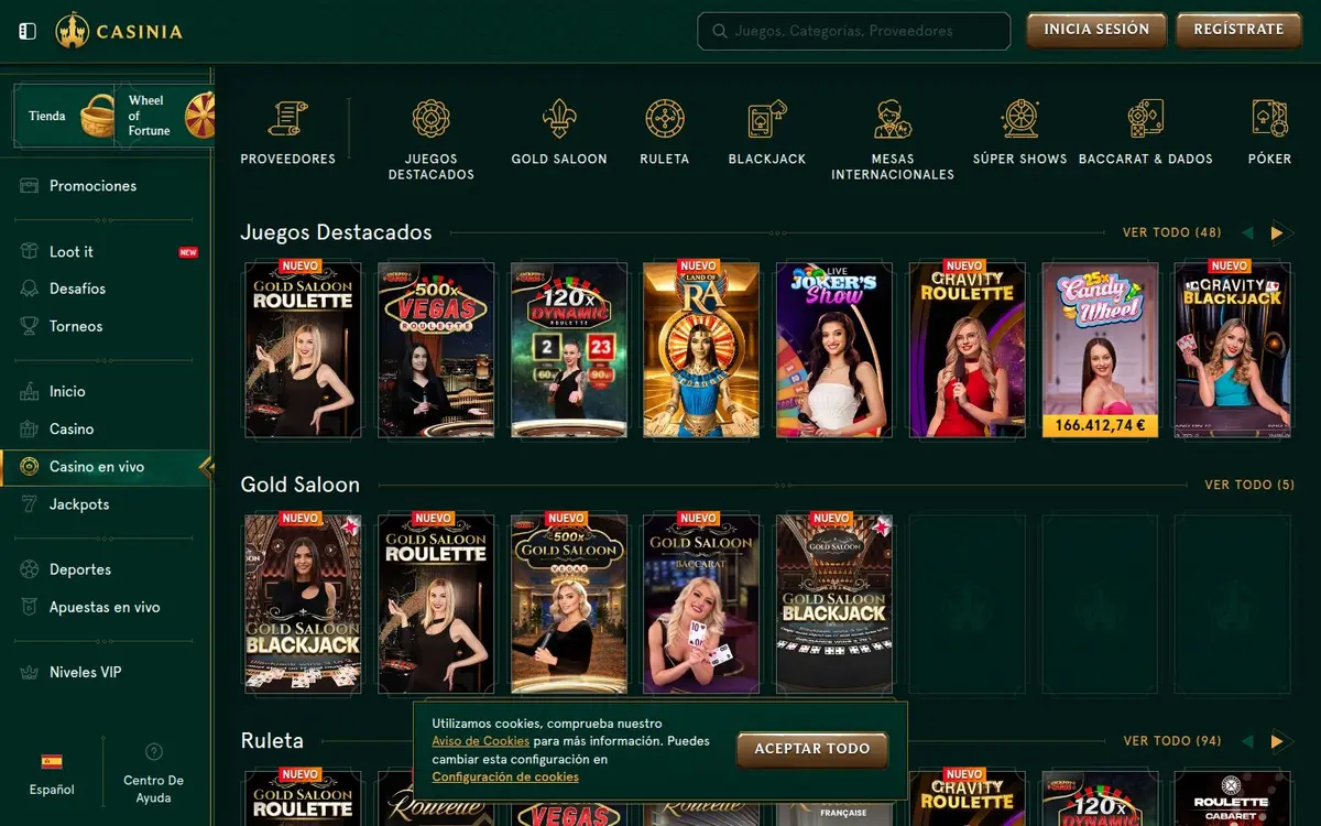Lobby de casinia.com/es/: menú lateral con Casino, Casino en vivo, Jackpots, Deportes y Niveles VIP